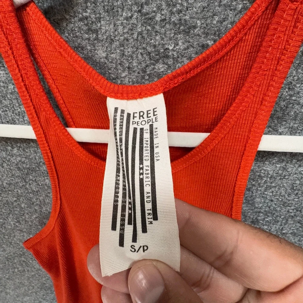 Free People Tank Top Womens Small Orange Ribbed Racerback Muscle Tee Boho Flowy